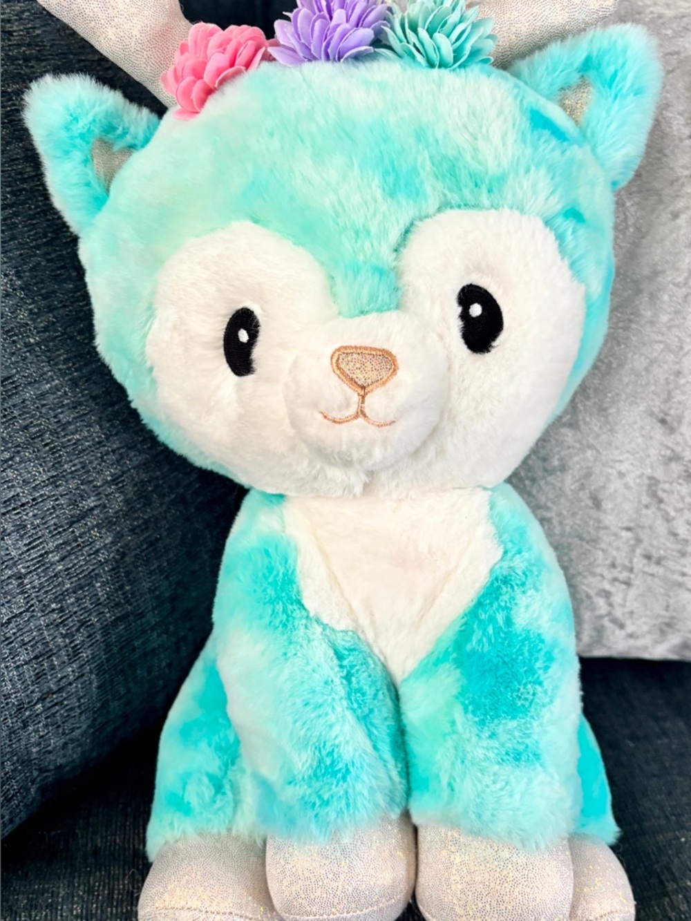 FAO Schwarz Deluxe Teal Flower Light-Up + Sound Deer 14" Plush Stuffed Animal
